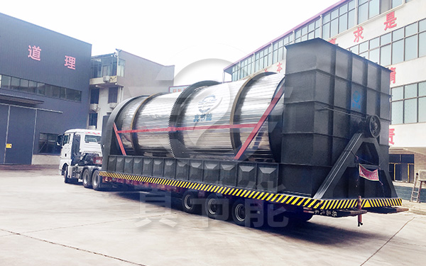 市政污泥干燥機(jī)運(yùn)輸現(xiàn)場(chǎng) 市政污泥干燥機(jī)運(yùn)輸現(xiàn)場(chǎng)